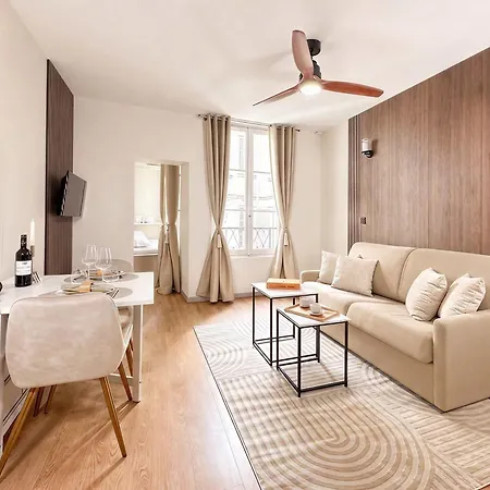 Cozy Louvre Saint Honore By Melvane *